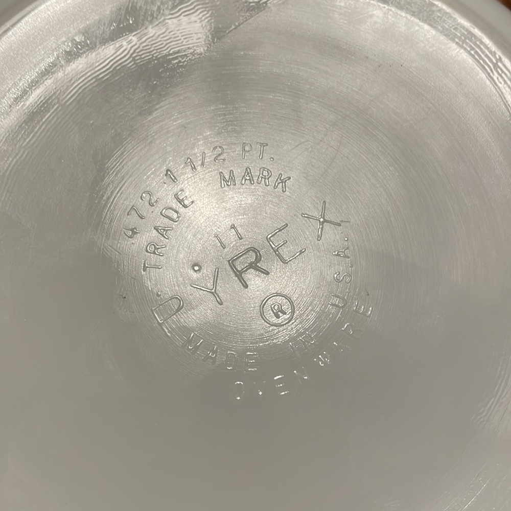 Vintage Pyrex Crazy Daisy set of 2 baking dishes. - Picture 8 of 8